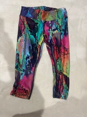 Koral Kids Rainbow Marble Capri Leggings